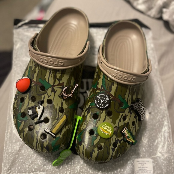 Luke Combs Crocs - Picture 1 of 3